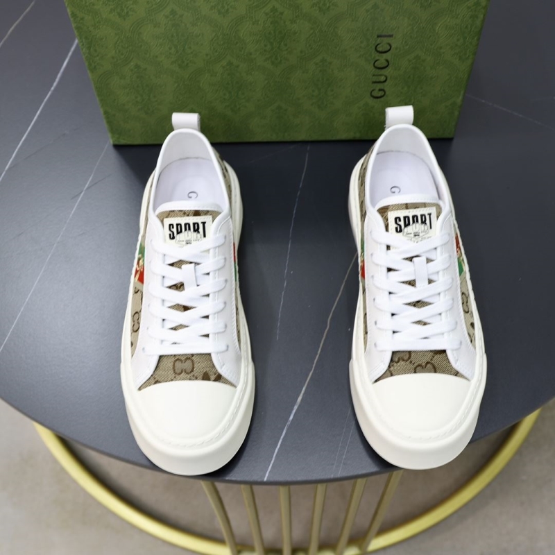 G*u*i casual shoes